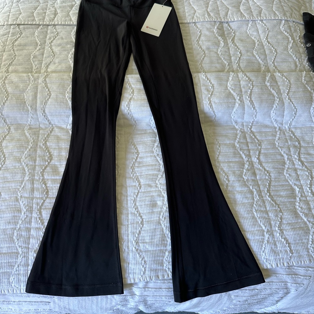 NWT Lululemon Align HR Mini Flare pant